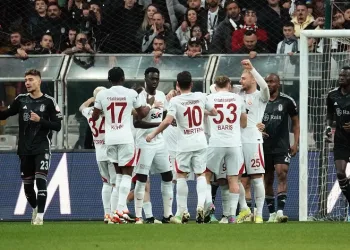 Galatasaray, Beşiktaş’ı yeni stadında ilk kez yendi