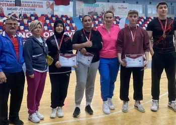 Düzceli sporcular madalya ile döndü