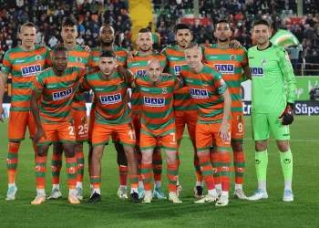 Alanyaspor, ligde 6 maç sonra galibiyeti hatırladı