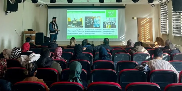 Ağrı’da siber suçlar ve uyuşturucuyla mücadele eğitimi