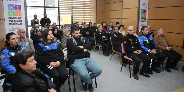 Elazığ Belediyesinden bağımlılık ve alkol bağımlılığı semineri