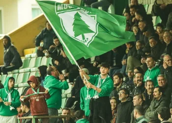Taraftarlardan zorlu maça davet