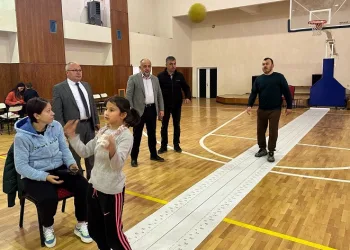 Bolvadin’de öğrenciler yetenek taramasından geçti