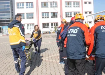 Kırşehir’de gerçeğini aratmayan deprem tatbikatı