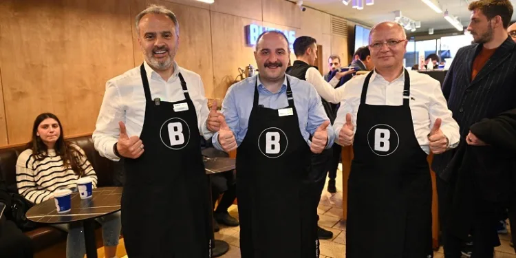 Burfaş Kafe’de servisler Varank’tan, hesaplar başkandan