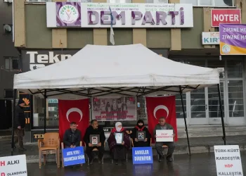 Terör mağduru ailelerin evlat çığlığı Muş’ta yükseldi