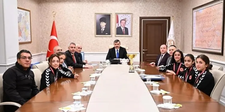 Şampiyon genç krosçular unutulmadı
