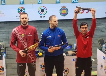 Dünya üçüncülüğünü kazandı, hedefi olimpiyat şampiyonluğu