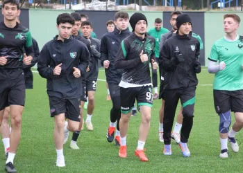 Gençlerbirliği’ni elinden kaçıran Denizlispor’da gözler Bayrampaşa maçına çevrildi