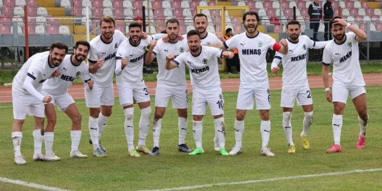Yılmaz Vural yönetimindeki Menemen FK, play-off hattında