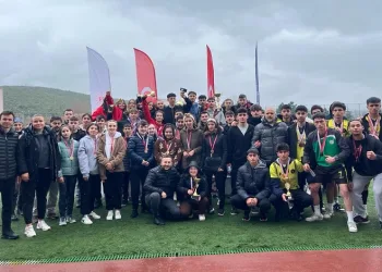 Atletizm gençler müsabakaları yapıldı
