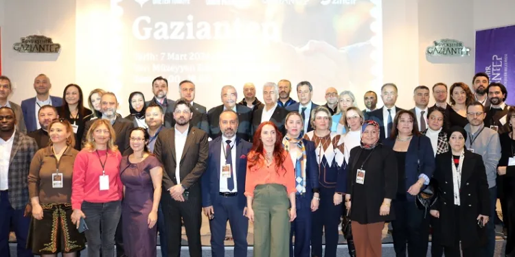 Deprem bölgesindeki yerel üretici potansiyel alıcılarla buluşuyor
