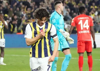 Ferdi Kadıoğlu, ligde siftah yaptı