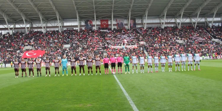 Elazığspor evinde hata yapmıyor