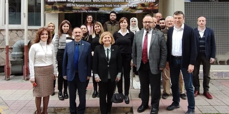 Milli Parklar personeline doğa turizmi eğitimi