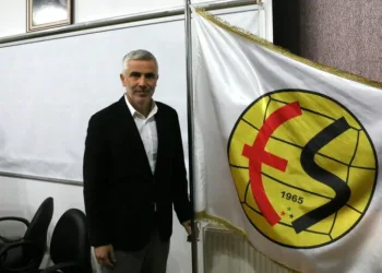 Eskişehirspor’da Önder Karaveli dönemi resmen başladı