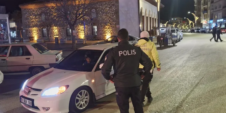 Alaca polisinden huzur ve asayiş uygulaması