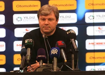 Ertuğrul Sağlam, Kocaelispor yöneticisi Tuncay Arıcan’ı yalanladı