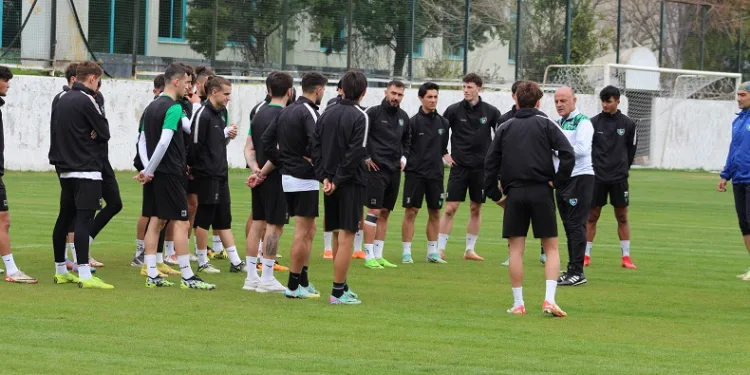 Denizlispor seriye devam etmek istiyor