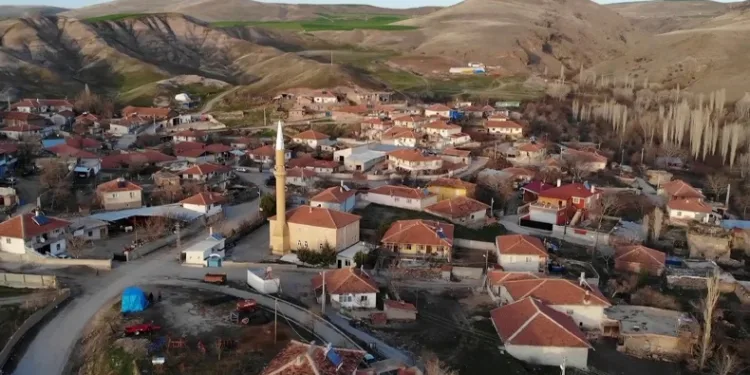 Yozgat’ın Topaç köyünde 4 yıldır tek iftar sofrası kuruluyor
