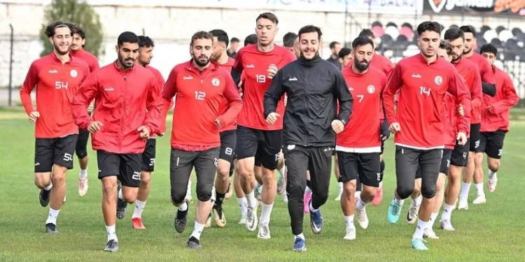 Turgutluspor’da futbolcular antrenmanlara çıkmama kararı aldı
