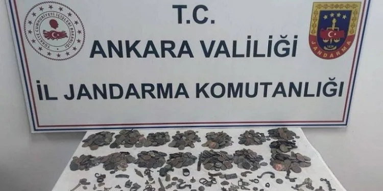 Ankara’da bin 600 parça tarihi eser ele geçirildi