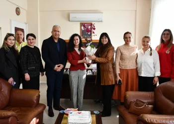 Kuşadası Belediyesi sağlık çalışanlarını unutmadı