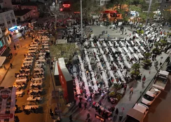 Burhaniye’de belediye, vatandaşların yanında