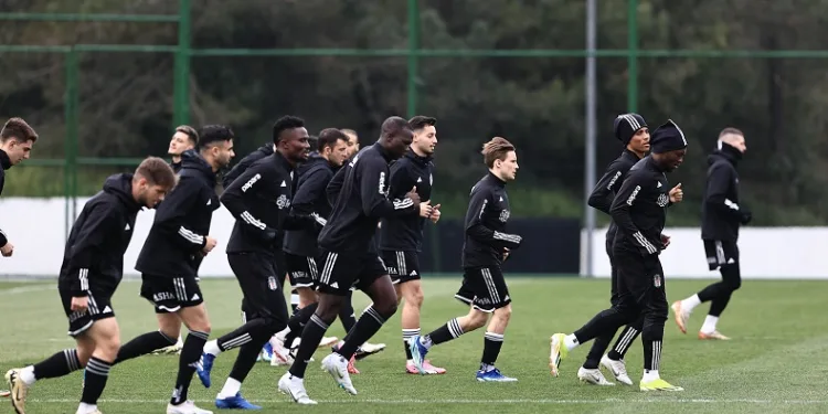 Beşiktaş, Antalyaspor maçı hazırlıklarını sürdürdü