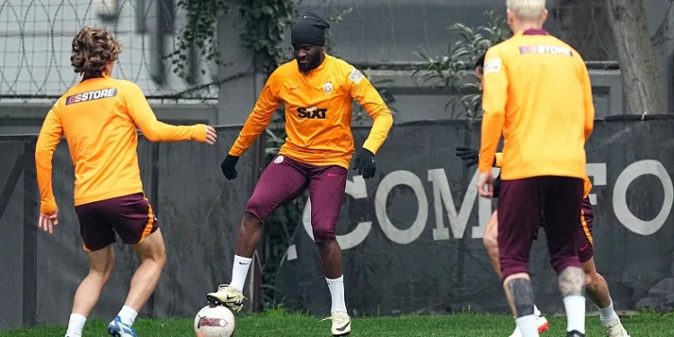 Galatasaray’da Kasımpaşa mesaisi sürüyor