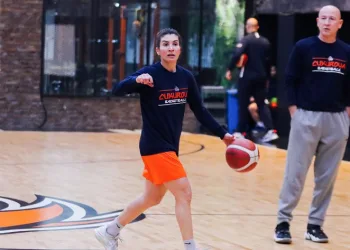 ÇBK Mersin, Emlak Konut karşısında galibiyeti hedefliyor