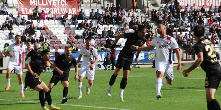 Elazığspor, Anadolu Üniversitesi karşısında