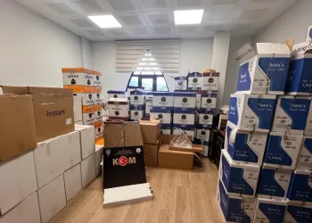 Kaçak sigara deposuna polis baskını