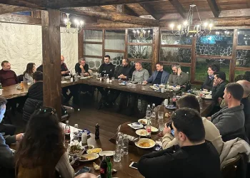 Teknik Direktör Abdullah Avcı, iftarda basın mensuplarıyla buluştu