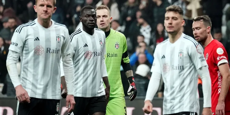 Beşiktaş ligde bu sezon ilk kez 3 maç üst üste kaybetti