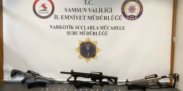 Samsun’da 3 kişi ruhsatsız tüfeklerle yakalandı