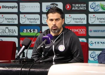 Çaykur Rizespor Teknik Direktörü İlhan Palut: “Bizim için bugün bir karar günüydü”