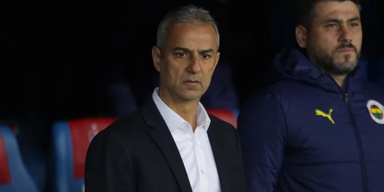 Fenerbahçe Teknik Direktörü İsmail Kartal: “Normalde bu maçın iptal olması lazım”