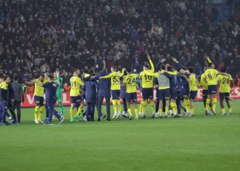 Fenerbahçe yenilmezlik serisini 19 maça çıkardı