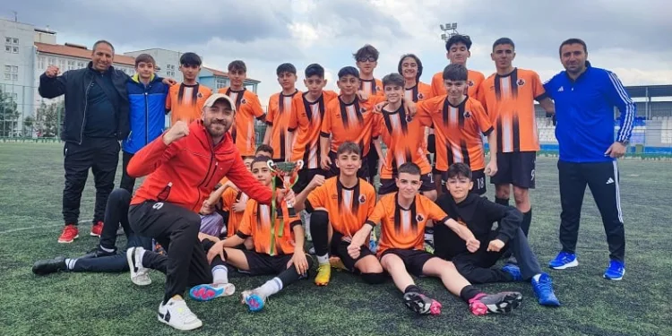 Yolspor U14’te 2. kademeye yükseldi