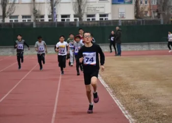 Kars’ta atletizm yarışları yapıldı