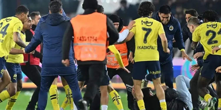 Egemen Korkmaz: “Yerde yatan insanın yüzüne tekme atıldığını görünce doğal bir reaksiyon gösterdim”