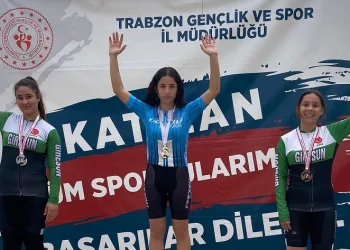 Bisiklette Sivaslı sporcudan büyük zafer