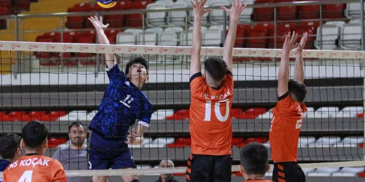 Voleybol Yıldızlar Türkiye Birinciliği, Sivas’ta başladı