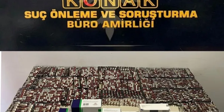 İzmir’de 2 adrese uyuşturucu baskını