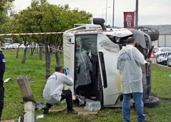 Ceza infaz koruma aracı devrildi: 1 ölü, 1 yaralı