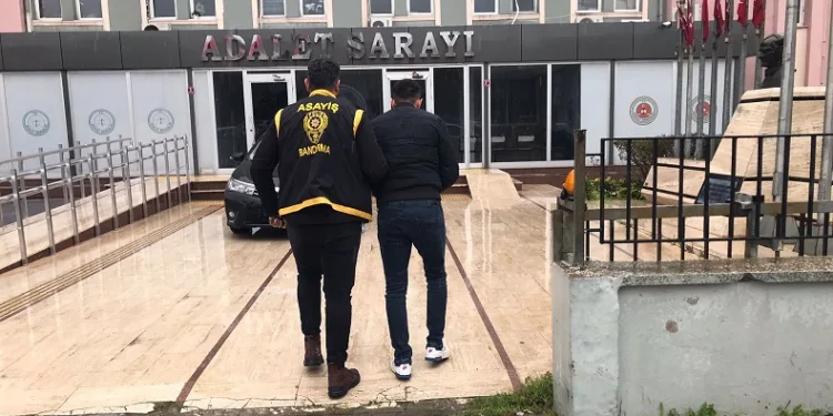 Bandırma’da düzenlenen silahlı saldırının faili yakalandı