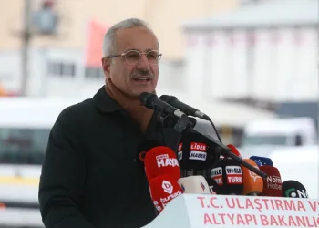 Bursa’da Bakan Uraloğlu’ndan “Yüksek Hızlı Tren” açıklaması