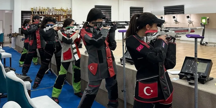 Erzincan’da derece için silahlar çekildi