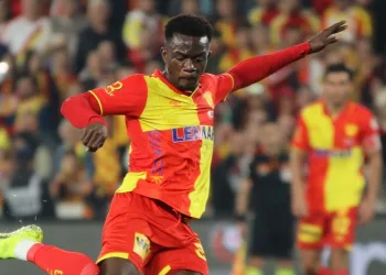 Göztepe’de Dennis, ilk 11’e yerleşti